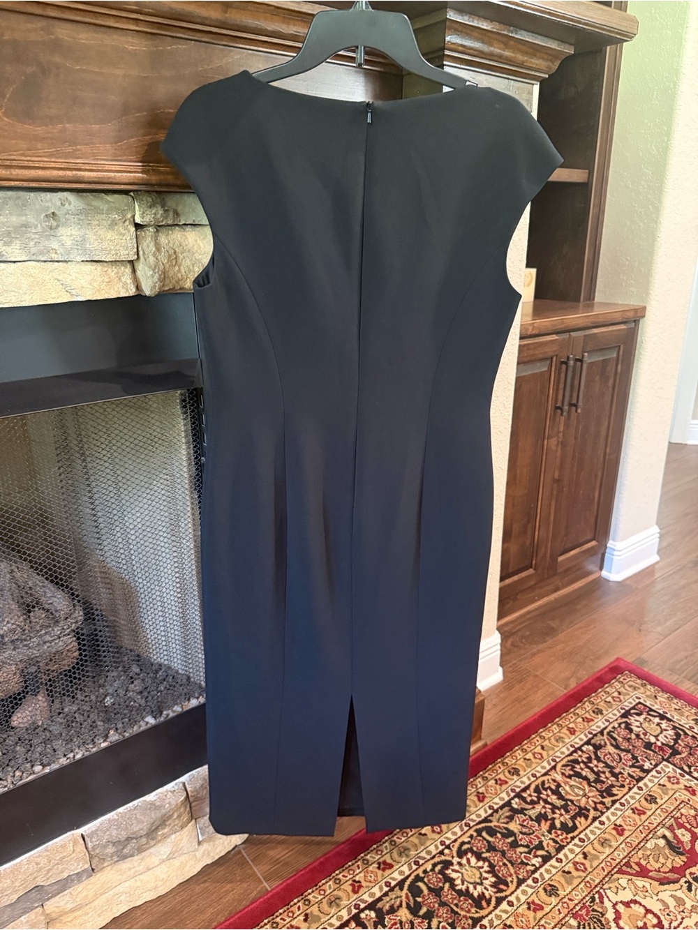 MaxMara Black Cap-Sleeve Midi Sheath Dress - Picture 7 of 11